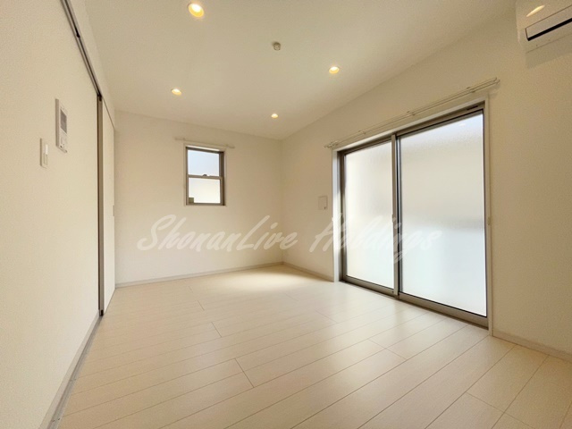 藤沢市辻堂元町３丁目のアパートの居間・リビング|使いやすいリビングになります♪