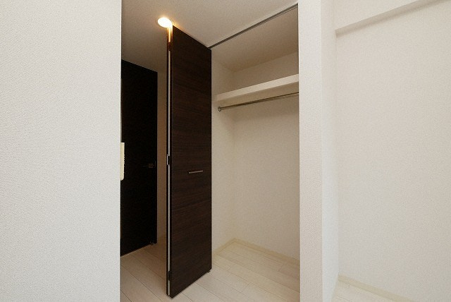 エステムコート難波ＷＥＳＴ　ＳＩＤＥＩＶザ・フォースの収納