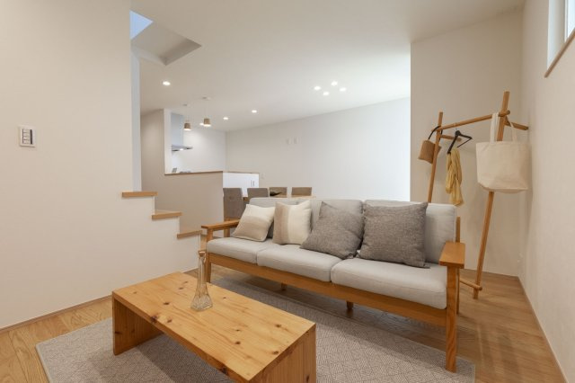 草津市矢橋町2号地　新築戸建の居間・リビング