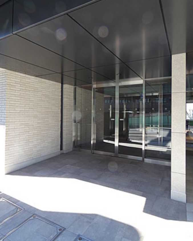 ザ・パークハビオ神泉　築浅　楽器相談　ペット相談　のエントランス