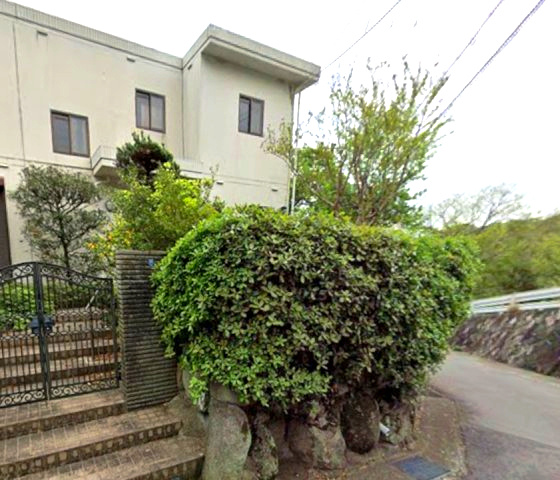 東灘区西岡本7丁目の庭|花や緑を飾る、オープンエアーリビングとして使う。季節の移り変わりがよくわかります。