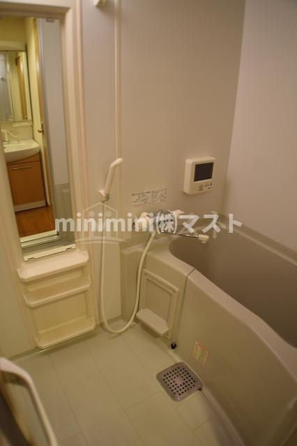 リアンジェ難波の浴室