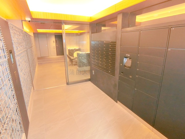 ZOOM下丸子のエントランス|防犯カメラTVモニター付オートロック宅配BOXメールBOX管理人室