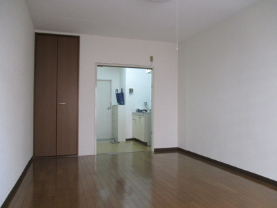 【居間・リビング】 | 第５ハウス | きれいなお部屋です