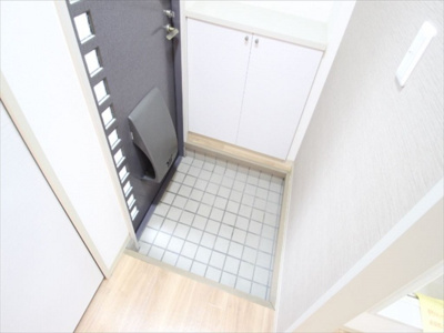 【玄関】 | フローラル東岡山C