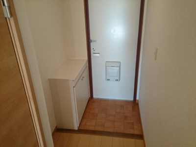 【玄関】 | グランド・メール | 落ち着いた玄関です