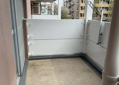 【バルコニー】 | 南大沢学園五番街２号棟 | バルコニーは、室外の専用スペースのうち、「屋根がなく開放された空間」であるものを指します。ベランダより広いタイプのものが多く、日当たりもよいため家庭菜園などを楽しみたい人にとって適した環境となります。