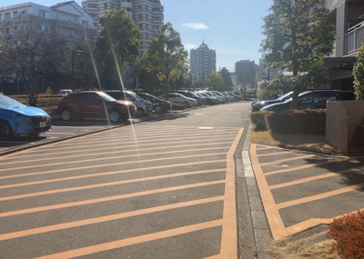 【駐輪場】 | 南大沢学園五番街２号棟 | マンションの駐輪場は、事前に空きがあるか確認を取ると安心です。せっかく入居したのに駐輪スペースがない！なんてことになったら大変ですよね。そこで、内見時や購入前にはまず事前に確認しておくと良いでしょう。