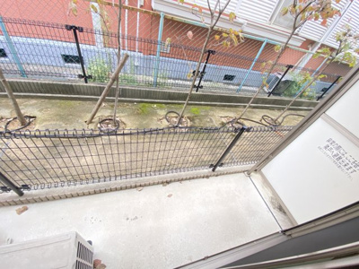 【バルコニー】 | フジパレス野代 | 落ち着いた時間を過ごせるバルコニーです