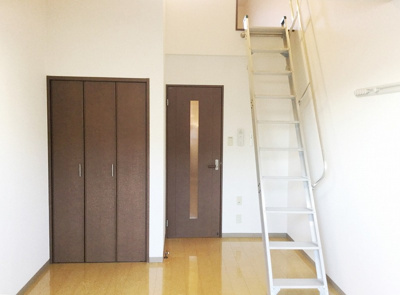 【居間・リビング】 | フジパレス野代 | こちらの居間で趣味の時間をお楽しみください