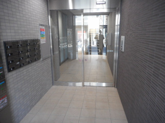 【エントランス】