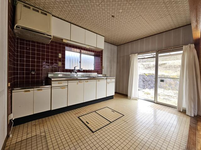 瑞浪市釜戸町の一戸建てのキッチン