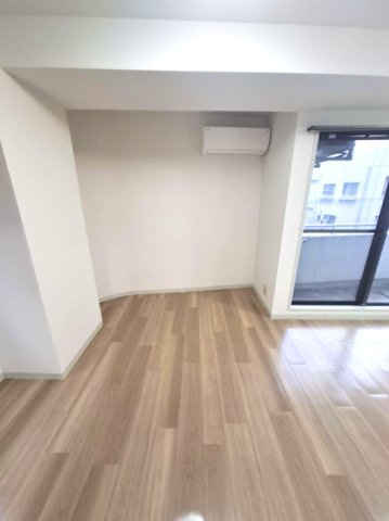 北区中里２丁目の賃貸マンション