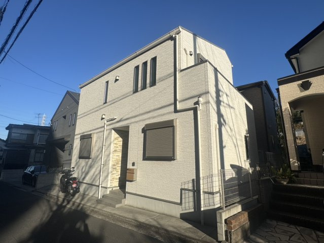 横浜市鶴見区駒岡４丁目の一戸建て