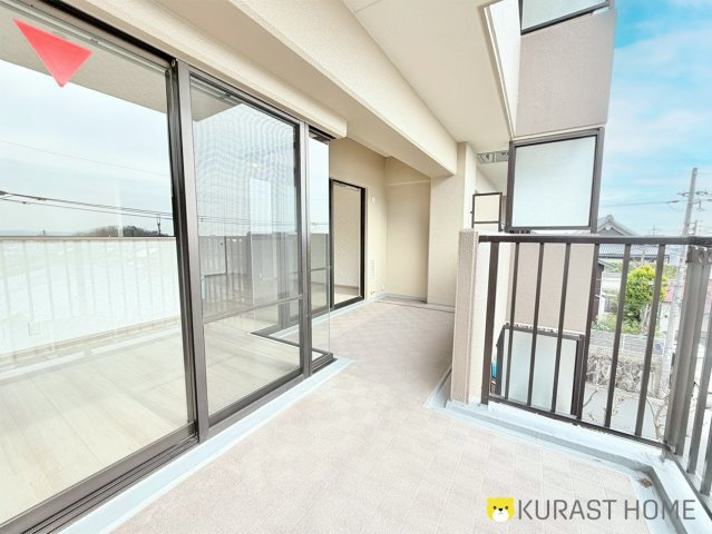 サンシティ桂坂参番館　4階のバルコニー