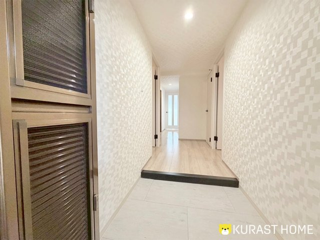 サンシティ桂坂参番館　4階の玄関