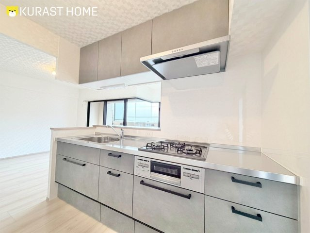 サンシティ桂坂参番館　4階のキッチン