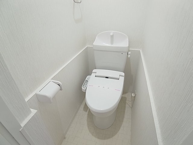 オレンジマンションのトイレ|ウォシュレット完備