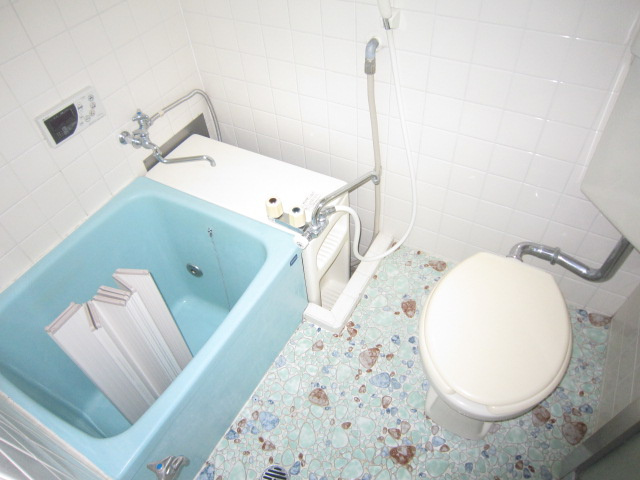 藤コーポの浴室