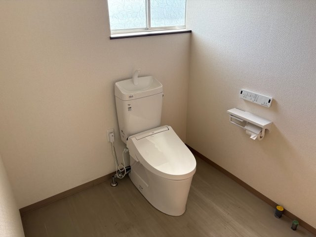 三番町貸店舗のトイレ