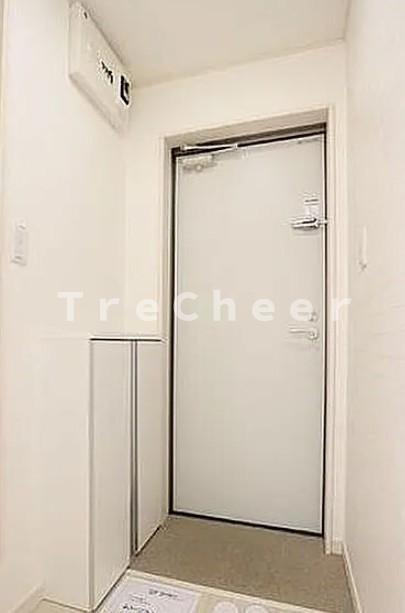 イルトラッツォ千住の玄関