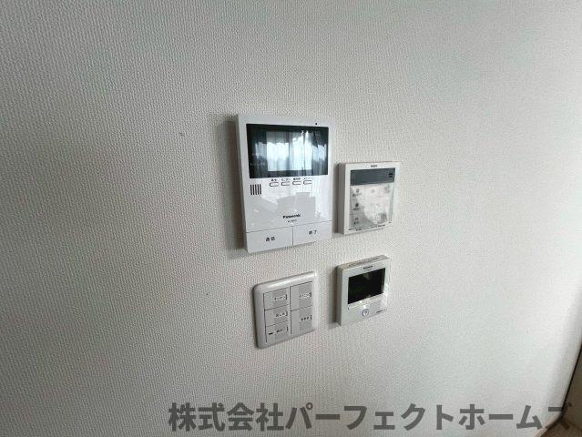 香里ヶ丘５丁目戸建　の防犯設備