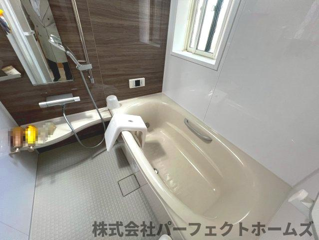 香里ヶ丘５丁目戸建　の浴室|日々の疲れを癒すお風呂付です