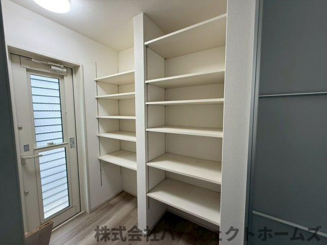 香里ヶ丘５丁目戸建　の収納|便利な収納スペースです