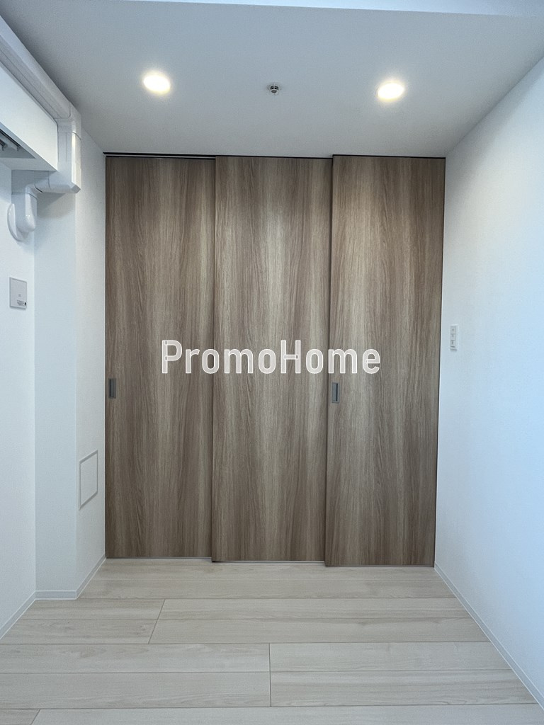 ズーム本郷の洋室