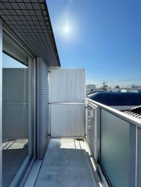 GAPARTMENT　礼金０　デザイナーズ　オートロックのバルコニー