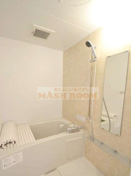 マルベリーコートの浴室