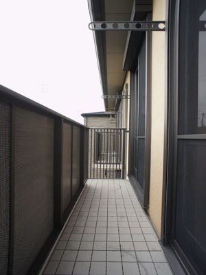 【バルコニー】 | アマービリスB | 日当たり良好！お洗濯物がたくさん干せます♪