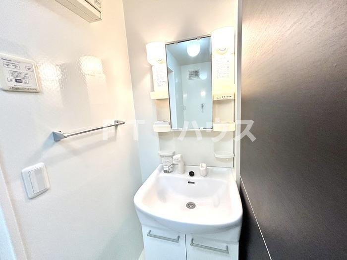 コスモ ガーデンの洗面所|洗面所