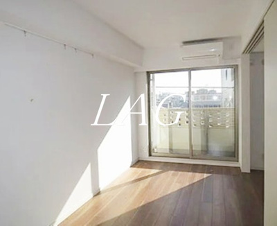 【居間・リビング】 | グランドソレイユ中延 | 洋室のお部屋です。