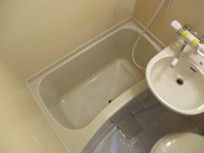 【浴室】 | フィノ八番館 | ユニットバスです