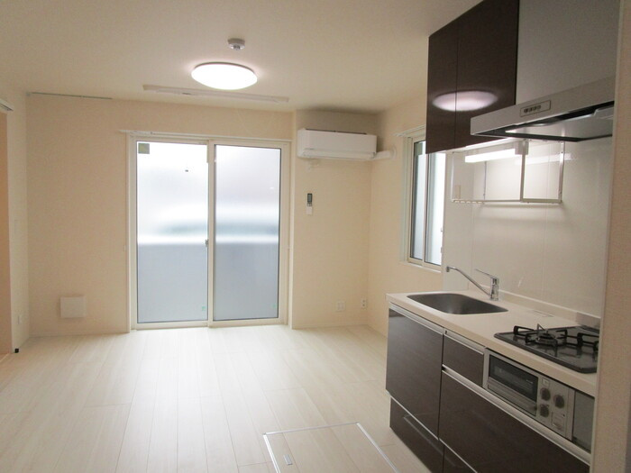 ガルデ妙典の居間・リビング