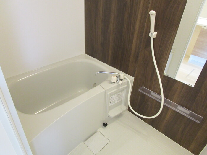 ガルデ妙典の浴室