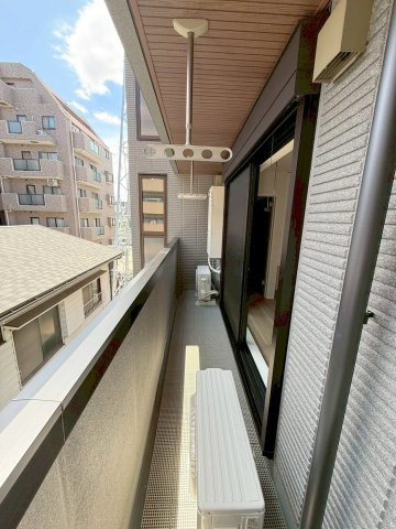 Ｇｒａｃｅｆｅｅｌ　Ａｙａｓｅのバルコニー