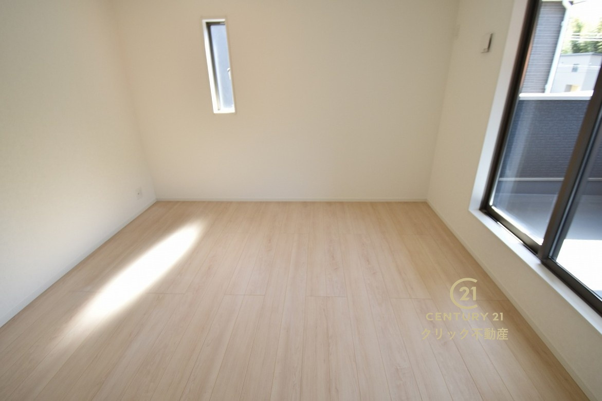 Cradlegarden　 水戸市河和田町　第3　21の洋室|採光バッチリ・通風良好です。
たっぷり差し込む陽光がお部屋を明るく照らします！