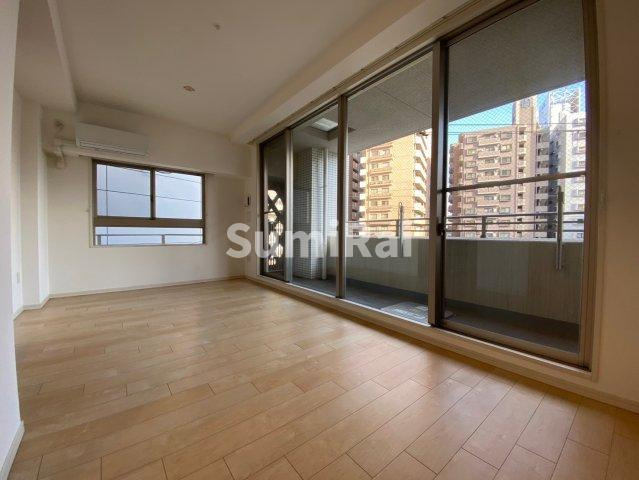 【居間・リビング】 | アーバネックス三宮磯辺通