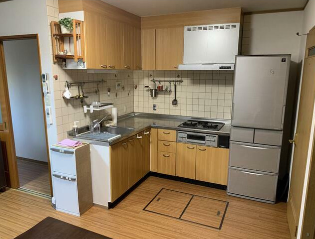 京都市左京区鹿ケ谷桜谷町の一戸建てのキッチン