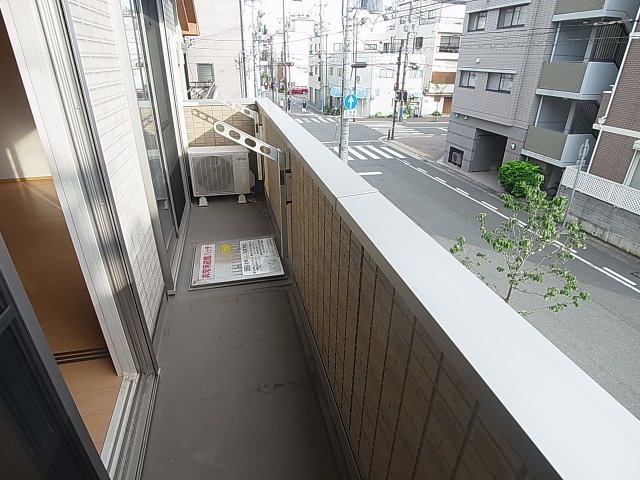 栖2のバルコニー|日当たりの良いバルコニー