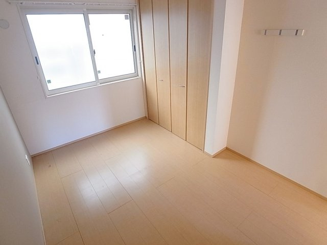 栖2の内装|各部屋、日当たり良好です