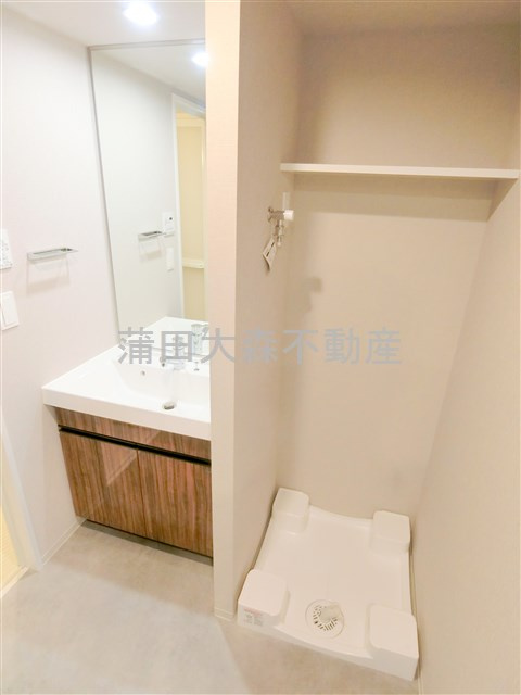 tocotama terrace池上＠仲介手数料無料の洗面所|独立洗面台　棚付きの洗濯機置き場　洗面脱衣所