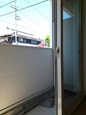 【バルコニー】 | モンターニュ | 落ち着いた時間を過ごせるバルコニーです