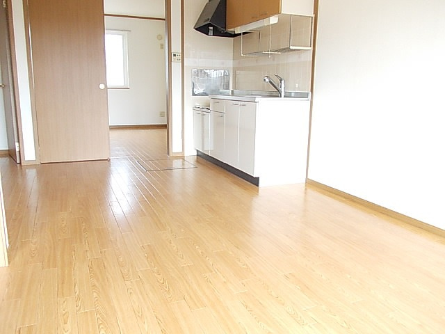 ジョイタカハシⅥの居間・リビング