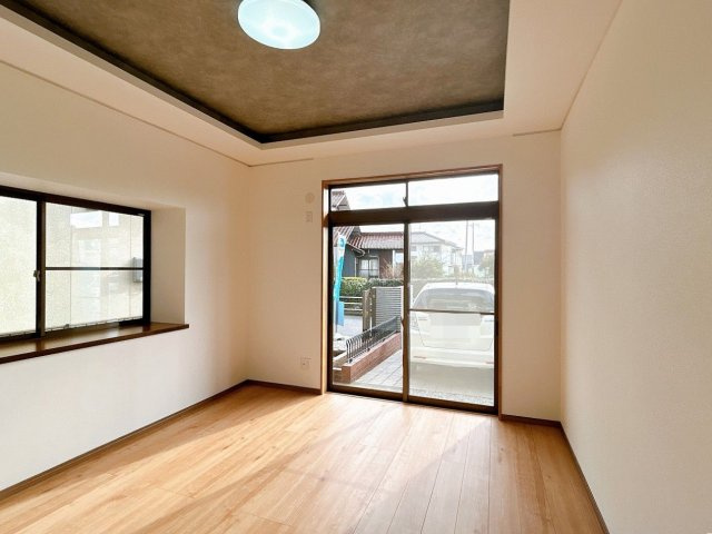 リフォーム済中古戸建　大垣市開発町2丁目　昭和63年築の洋室