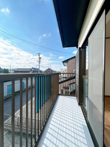 リフォーム済中古戸建　大垣市開発町2丁目　昭和63年築のバルコニー