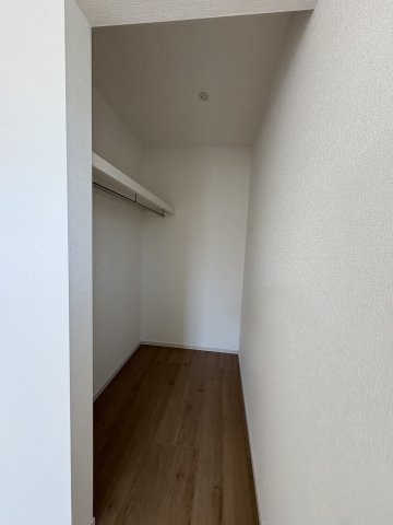 【収納】 | 福岡市博多区浦田1丁目10期　1号棟（全2棟）【仲介手数料無料・0円】 | 現地写真。