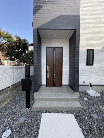 【玄関】 | 福岡市博多区浦田1丁目10期　1号棟（全2棟）【仲介手数料無料・0円】 | 現地写真。